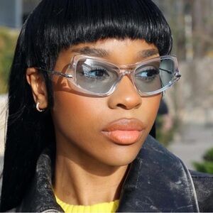 Burberry Sunglasses, New 225